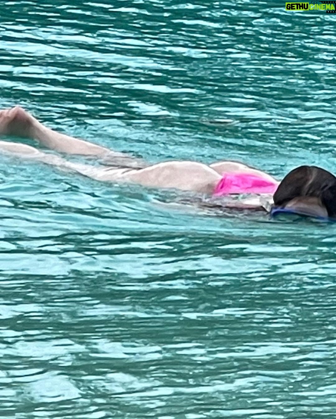 Barbie Ferreira - 2.2 Million Likes - burnt cheeks in bora bora wow what a week 🤩