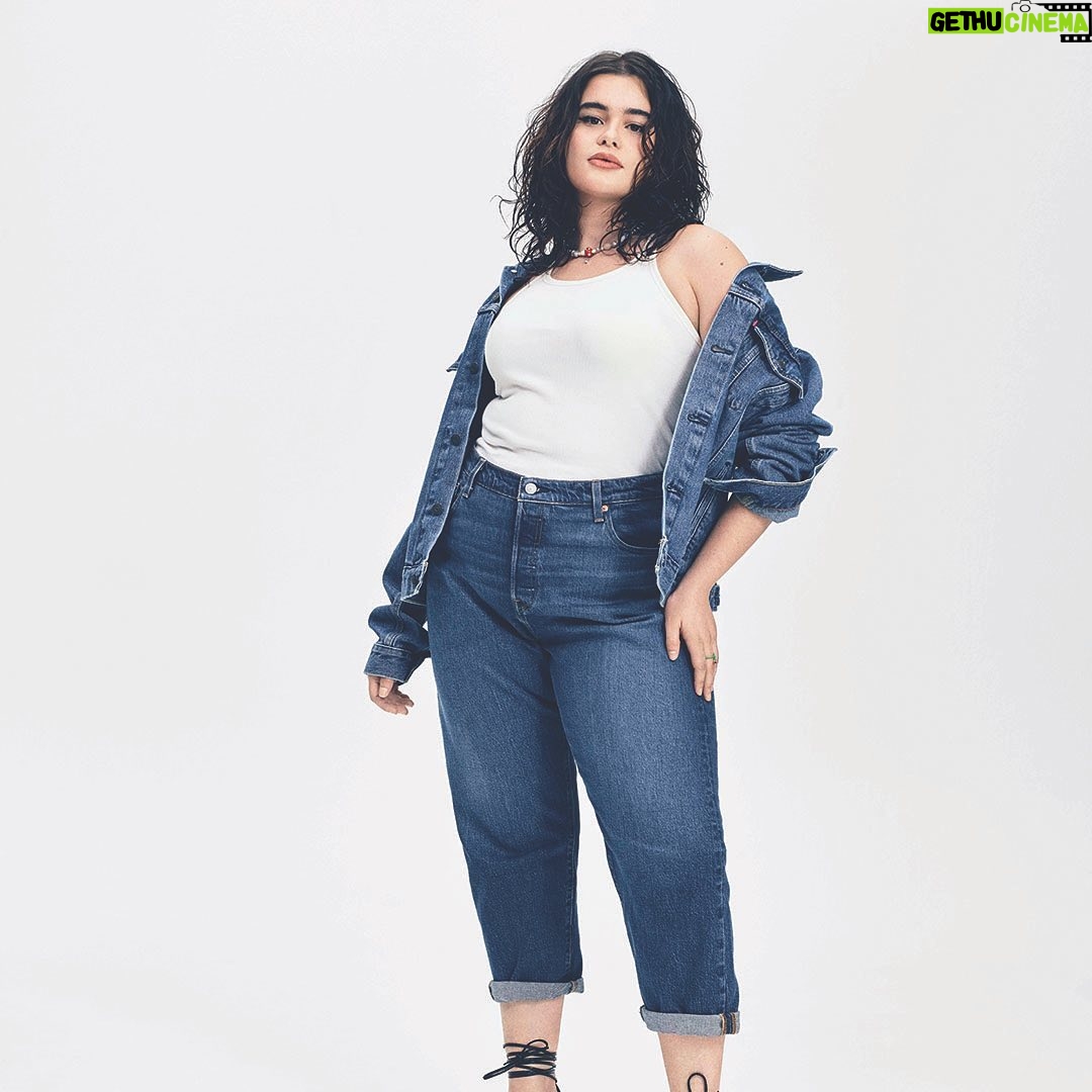 Barbie Ferreira Instagram - sitting pretty in my @levis @micaiahcarter ❤️ #ad #501originals