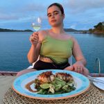 Barbie Ferreira Instagram - literally entered paradise for my birthday shout out to @turtlefiji 🐠 Turtle Island Fiji