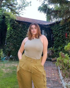 Barbie Ferreira Instagram - can’t stop watching prehistoric planet ft amazon packages
