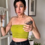 Barkha Singh Instagram - #Clumsy could be my middle name. #feelitreelit #uptownfunk #funnyvideo #clumsypeople #dontbelievemejustwatch
