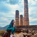 Barkha Singh Instagram – Let’s show you around #Greece today lovelies 😃🇬🇷
1. Mykonos
2. Temple of Apollo, Delphi
3. Familia ❤️
4. Somewhere in the middle of the Aegean sea 
5. Street aesthetics in Greece 
6. This is Spartaaaaaaa
7. Glimpses of Greece you see online 
8. My special message to you 
9. Girls just wanna have fun 😜
10. Parthenon, Acropolis of Athens 

#TravelwithB #traveldiaries #travelwithme #travel