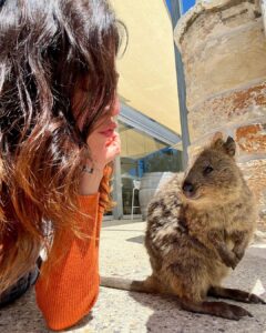 Barkha Singh Instagram - Haso, Jiyo, Muskurao. Kya pata _______ Comment with ❌ answers only!! 😆😆 #friday #friyay #TravelwithB #traveldiaries #Australia #Perth #RottnestIsland #westernAustralia #travel #travelexperiences