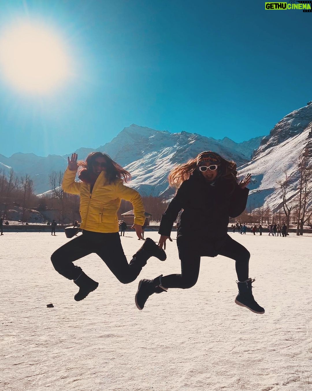 Barkha Singh Instagram - Glimpses of my Himachal trip - #Photodump 1. Happy face, because travel 2. Boru and me jumping on a frozen lake (and then got asked to get off it) 3. Morning view in the attic 4. Frozen waterfall, much wow 5. Aesthetic photo of Akku, O and me and in villa 6. Taking in Pahad feels 7. Smiley doggo friends I made 8. Watching the sunset (fav thing to do) 9. The gang .. very cool much swag 10. Cuddle-fest on my bed #TravelwithB #Traveldiaries #mountainstrip #Himachal #travel