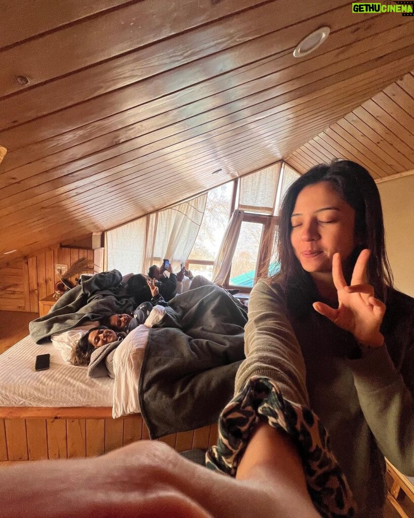 Barkha Singh Instagram - Glimpses of my Himachal trip - #Photodump 1. Happy face, because travel 2. Boru and me jumping on a frozen lake (and then got asked to get off it) 3. Morning view in the attic 4. Frozen waterfall, much wow 5. Aesthetic photo of Akku, O and me and in villa 6. Taking in Pahad feels 7. Smiley doggo friends I made 8. Watching the sunset (fav thing to do) 9. The gang .. very cool much swag 10. Cuddle-fest on my bed #TravelwithB #Traveldiaries #mountainstrip #Himachal #travel