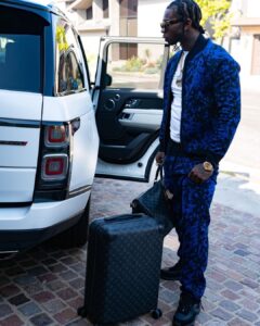Bashar Jackson Instagram - GET STRAIGHT PASSION💙ZIP HIM UP BAG EM♿️LOUIS V LOUIS V LOUIS V💧