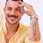 Bassel Khayyat Instagram - Be kind, be honest, be loving, be true, and all of those things will come back to you. ‎كن طيبا ، كن صريحا، كن محبا ، كن صادق ، و ستعود إليك كل هذه السمات😎 #happyfriday #fridayvibes #dubai #mydubai #mensfashion #menstyle #gentleman #actor #basselkhaiat #باسل_خياط Dubai, United Arab Emirates