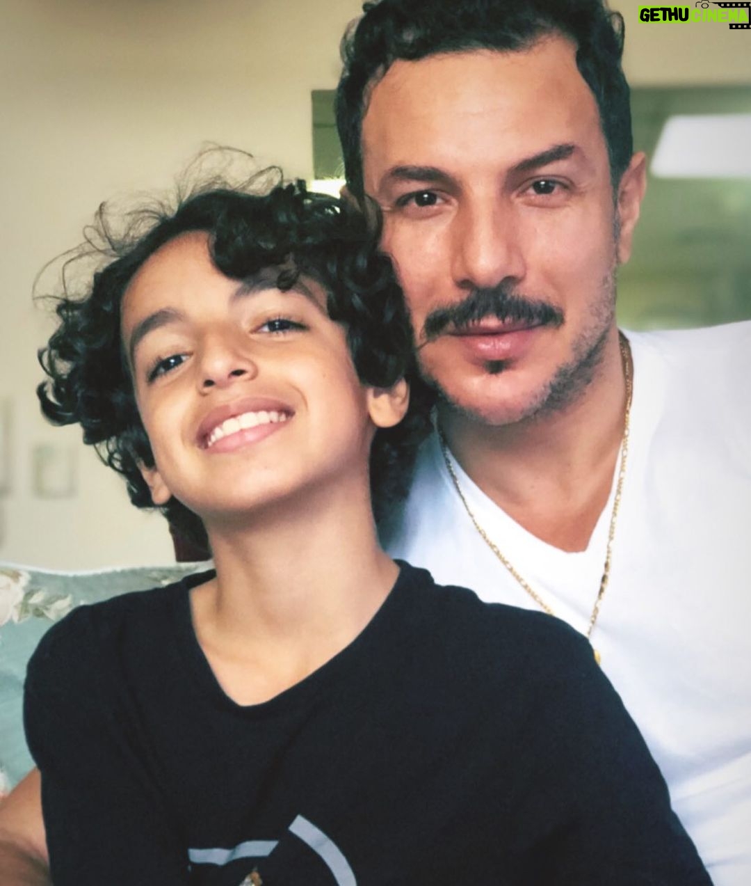 Bassel Khayyat Instagram - My ☀️#basselkhaiat #باسل_خياط #family#love #motivation #حب#dubai#peace
