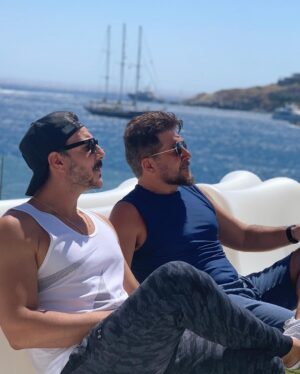 Bassel Khayyat Instagram - الميكونسيان😬😬😬😬😬😂 @abed.fahed #basselkhaiat #باسل_خياط #vacation #عيد_الاضحى #mykonos #eidmubarak