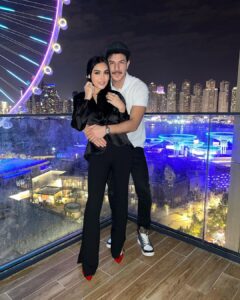 Bassel Khayyat Instagram - 2022 Happy new year .. كل عام وانتم بالف خير سنة خير علينا وعليكم جميعا يارب كل المحبة .❤️🥳 Dubai, United Arab Emiratesدبي