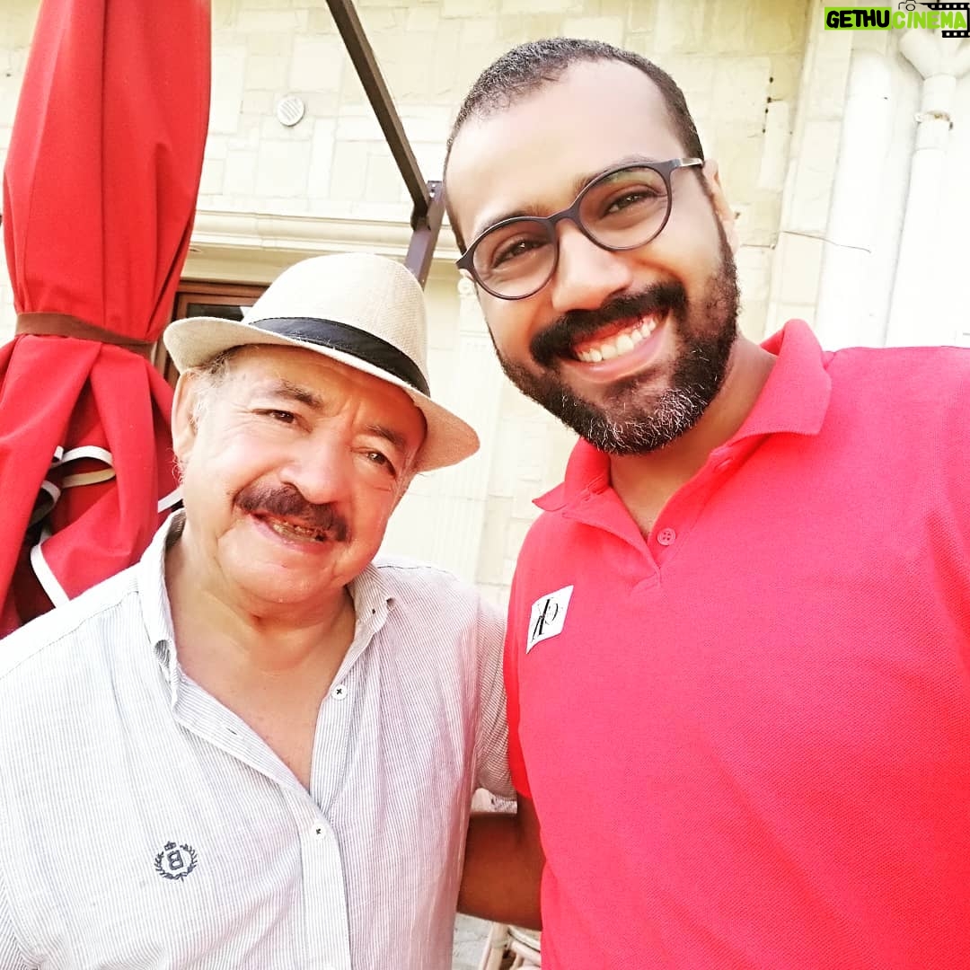 Bassem Hamraoui - 17.1K Likes - في قلبه حماس فاق حماس الشباب... ساعتان في المقهى من المتعة مع انبل ما انتجت الساحة الثقافية التونسة☕☕☕