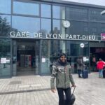 Bassem Hamraoui Instagram - Bien arrivé à Lyon 😍 Rendez-vous ce soir à 20H MJC Monchat Info ligne : 0763089988 🤗🤗🤗