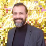 Bassem Hamraoui Instagram - عام جديد من عمري و إن شاءالله ربي يكبرنا في طاعتو🥳🥳 لقد كان عاماً مليئاً بستر الله ولُطفه 🙏🙏🙏 ورُبَما كانَ أفضَلَ أعْوامِي لِمَا تَعَلَّمتهُ مِن تِلكَ التَجارُب..! فالحمدُلله على ما مَضى وعلى ما هو آتٍ ❤❤❤ "اللهُمّ إني استودِعُك بعُمري خَيراً، فآغفِر لي مَا مَضى، وبَارك لي فيما هو آتٍ"♥️