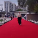 Bayan Alaguzova Instagram - Всех моих коллег, поздравляю с днем нашего кино! Вдохновения, интересных историй, и благодарного зрителя! 🙏❤️