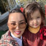 Bayan Alaguzova Instagram - Сегодня меня осчастливила звезда инстаграмма, согласившись сфотографироваться со мной @ayala_kydyrali маленькая прелесть 🥰