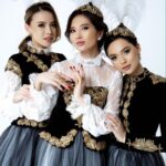 Bayan Alaguzova Instagram - Четыре месяца назад в жизни группы @keshyou_official случился неприятный момент, на съёмках ролика, исполнительный продюсер Сандугаш(не стану называть ее фамилию) публично, на глазах у всей съемочной группы назвала их «Ш…..и» об этом инциденте я узнала спустя два месяца, и о том что девочкам было крайне не приятно и унизительно, и о их слезах и обидах… я незамедлительно позвонила нашему адвокату и соотвественно в течении нескольких дней подали в суд. Сегодня было заключительное слушание, и Сандугаш пришлось извиниться и покаяться. Так о чем это я?, таким образом, я точно знаю что в будущем она никогда больше не посмеет оскорбить человека. А почему пост?, потому что такие вот действия, когда-нибудь научат наше общество уважать друг друга. Никто, никогда, не имеет право оскорблять, унижать, и вести себя таким образом. Тем временем меня ожидает другой судебный процесс о защите уже моей чести и достоинства, но это другая история…