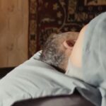 Bayan Alaguzova Instagram - Все жаркое лето я играла Раушан Маратовну, во врем съемок переболела короной, один раз отравилась, а потом случился солнечный удар. В общем было не легко, но воспоминания об этом периоде самые приятные. Я почти уверена, что фильм получился очень интересный, смешной и добрый. Смотрите в кинотеатрах страны с 17го ноября.