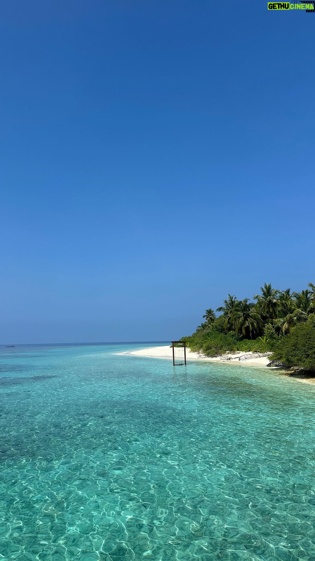 Bayan Alaguzova Instagram - Моменты ❤️ @dusitthanimv @kaztour.premium Dusit Thani Maldives