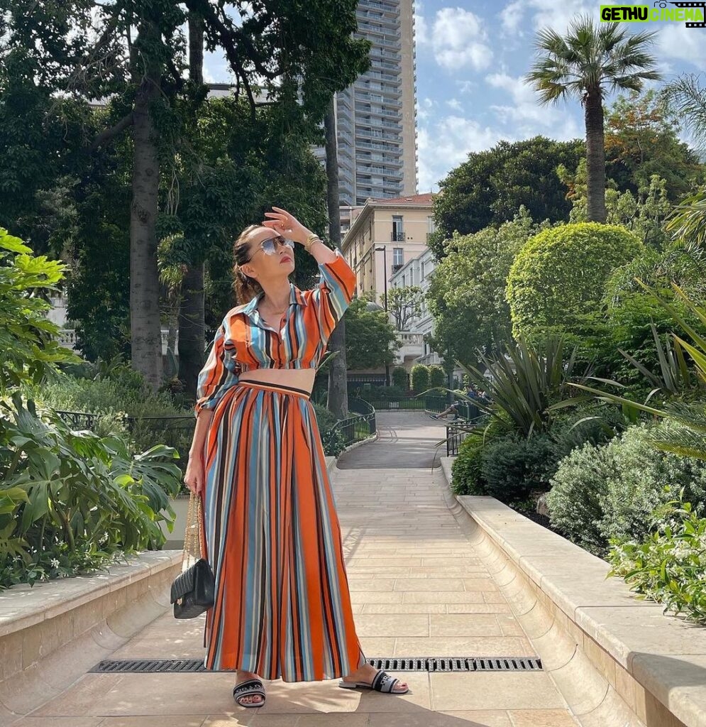 Bayan Alaguzova Instagram - Кусочек солнечного Монако в ленту 🥰 Monte-Carlo, Monaco