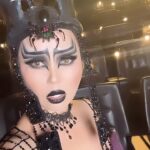 Bayan Alaguzova Instagram - Обожаю сказки! И верю в чудо! Жду вас во всех кинотеатрах страны с 14 декабря «АЯЗ АГА» 🥰 образ: @kuralaiofficial макияж: @mariya_remer