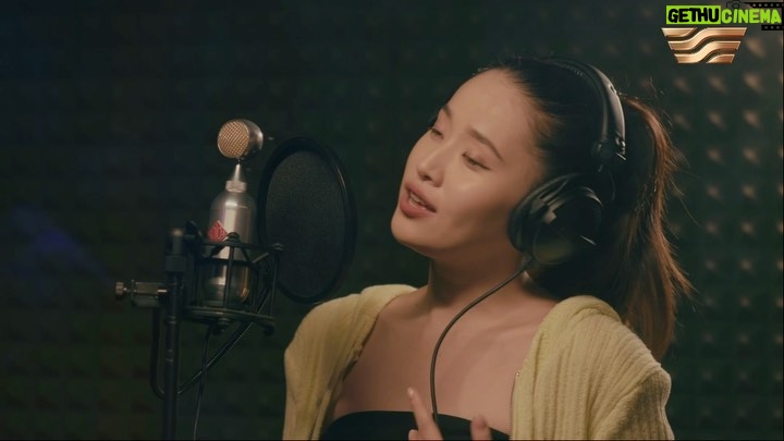 Bayan Alaguzova Instagram - 🔥ТҰСАУКЕСЕР! 🎶 @ririan.music - «Рауза серенадасы» Қымбатты көрермен, жақында арнамызда «Рауза. Сакура - Жас Өркен» телехикаясы жалғасады! Шытырман оқиғаға толы криминалдық драманың жаңа кейіпкерлері кімдер, Сәкен жаңа өмірге аяқ баса ала ма? Дәл осы сұрақтардың жауабын 9 ҚАЗАН 21:45-те көріп, біле аласыздар😉 📺 «Хабар» қосулы болсын!