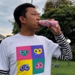 Bayu Skak Instagram – Kebiasaan pas promo film yo koyok ngene rek, mangan terooosssss. Tapi gak lali di sela-sela kulineran iku, pasti aku ngombe yogurt @greenfields.id supoyo gak bermasalah pencernaanku, awak dadi luwih sehat😁
Jangan lupa yoo rek, beli Greenfields Yogurt Drink di Indomaret terdekat!
#BeraniExtraReal
#GreenfieldsYogurtDrink