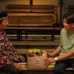 Bayu Skak Instagram - Innalillahiwainnailaihirojiun . Cak Sapari sosok yang saya banggakan sebagai seniman ludruk Jawa Timur🙏🏽 Pembawaan beliau yang selalu kalem tapi ceplas-ceplos saat melawak sangat khas dan tiada duanya. Pagi ini jam 6 saya dikabari oleh Ning Tini bahwa beliau telah berpulang ke rahmatullah. Semoga Beliau diberi tempat yang terbaik di sisi Nya, dan semua keluarga & kerabat yang ditinggalkan diberi ketabahan