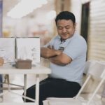 Bayu Skak Instagram - Kacong wis ning bandara siap berangkat tour LARA ATI Rek! Awas siap siap nek pas nang kuthomu dijaluki 20ewu kanggo tuku fried chicken . #LaraAti #LaraAtiLokadrama #IkiUripKu #MusuhWongSugih . 🎥 @indrapramujito & @donopradana