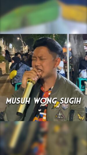 Bayu Skak Instagram - iki lagu sing mesti mbok rungokno pas entek’e Lokadrama Lara Ati Rek! Judule MUSUH WONG SUGIH. Iki minggu wingi pas lagi mangan nang gultik dadak ditantang arek-arek nyanyi
.
Ayo Rek nek misale Lara Ati ngadakan lomba KARAOKE asik iki koyone. Lombane hadiahe uang tunai yo
JUARA 1 = 5.000.000
JUARA 2 = 3.500.000
JUARA 3 = 1.500.000
Nek pingin melu kari bukak LINK sing ono nang BIO instagramku, iku isine lagu Musuh Wong Sugih TANPA VOKAL. Dadi awakmu iso langsung nggawe video karaoke. Sing gokil nek nggawe Rek, penilaian gak cuman kudu merdu tok kok, keasikanmu nek pingin rame rame yo iso, trus sekreatifmu wis
.
Nek wis nggawe langsung upload nang INSTAGRAM & TIK TOK . Tag & Mention @laraati , wis gek ndang nggawe Rek! 
.
nb: pilihan liyo nek pingin ngecover lagu IKI URIPKU yo iso
.
#LaraAti #LaraAtiLokadrama #MusuhWongSugih #IkiUripKu