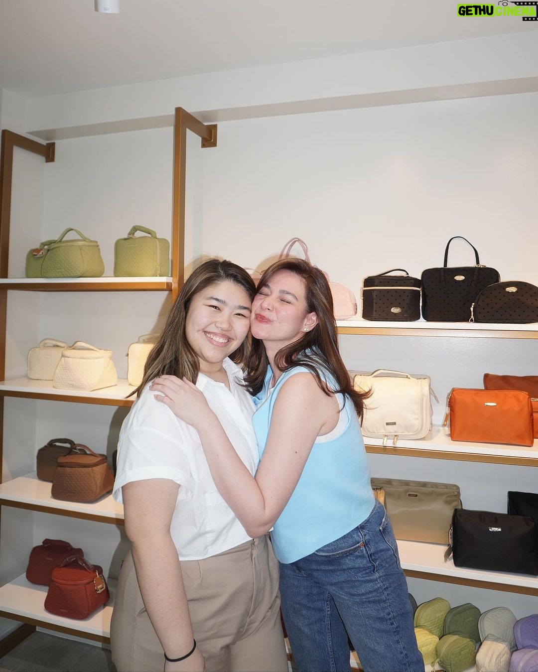 Bea Alonzo Instagram - The Bash office is finally done, and we’re thrilled that we can do all our meetings here! Shoutout to my partners in bash for doing this with me!!❤️ Love you girls! 🥹 Btw, we’re still in Noel Bazaar until tomorrow! Don’t miss out on getting your favorite items before we run out of stocks (again!🥰). Of course, we are available on Lazada, Shopee, and Tiktok Shop. Link in bio 👆🏻 @bash.manila