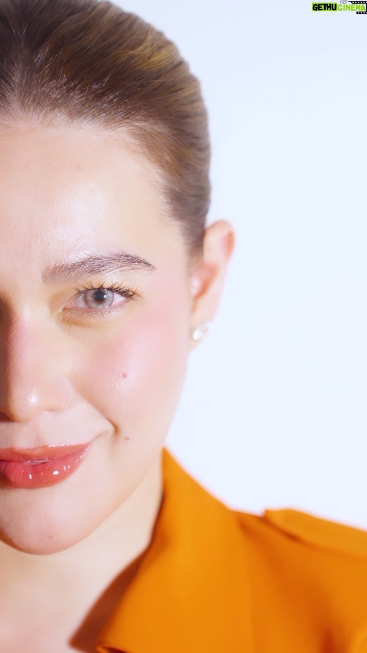 Bea Alonzo Instagram - A little pop of color, perhaps? No matter what kind of look you’re going for, there are always perfect colored contact lenses you can find from @executiveoptical ❤️
