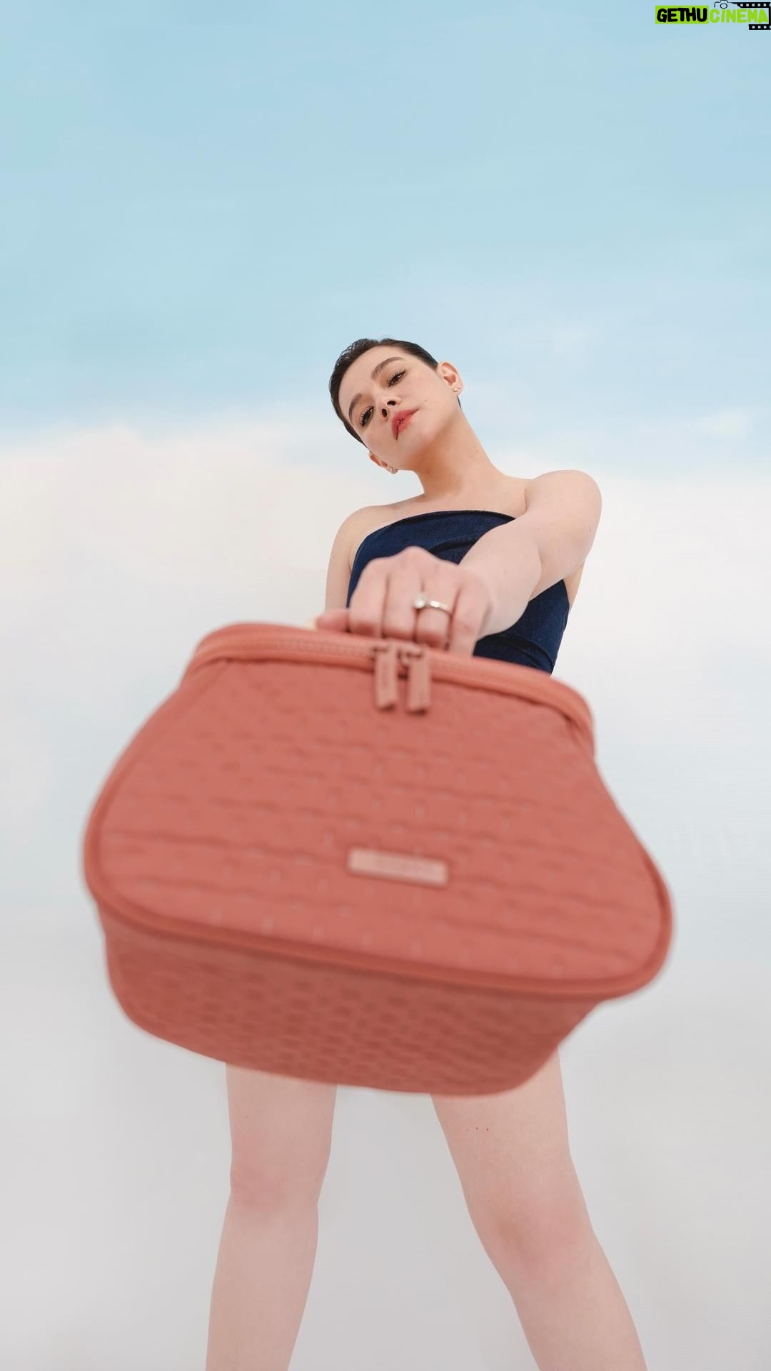 Bea Alonzo Instagram - Join the adventure at The Big BASH* ✈️🛍️