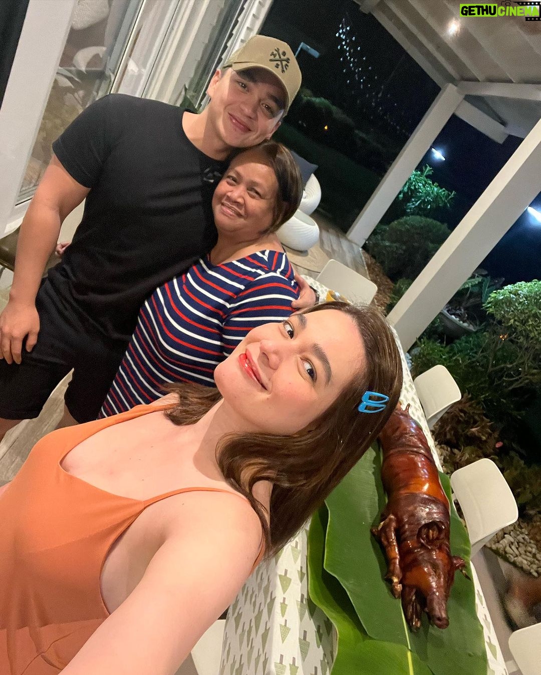 Bea Alonzo Instagram - Everybody needs a little family time. Happy Sunday! ❤️