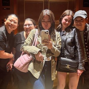 Bea Alonzo Instagram - One for the books! Who would’ve thought that JL and I would last 21 years as a “love team”?! Wait, can you still call us that? We’ve been making our own thing outside the team-up, but we remained part of each other’s lives for two decades. How amazing is that? 
Last night was a random celebration of friendships that last, and I woke up to a wonderful news that PETA is doing ONE MORE CHANCE the musical next year with the music of Ben&Ben! 😍❤️ 
I had so much fun with you last night @mikkigonzalez @trixabscbn @dimplesromana @dumpsitegallery and @clk117 ! Let’s do it again!❤️❤️❤️
Congrats, @v_r_v_ @carmiraymundo @kaybash1326 and the whole team behind One More Chance ❤️
