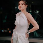 Bea Alonzo Instagram - Feeling fabulous in this @toni_maticevski dress and @elsaperetti.official bone cuffs for @tiffanyandco 🖤 @voguephilippines #VoguePHGala2023 photos @niceprintphoto