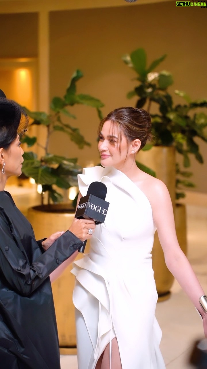Bea Alonzo Instagram - last night at the Vogue Gala π€ @voguephilippines Dress @toni_maticevski Jewelry @tiffanyandco Styling @qurator_studio @leanneledesma Make-up @tingduque Hair @johnvalle20 Nails @mimsqiu Skin @theaiveeclinic Video @kyxz_feliciano