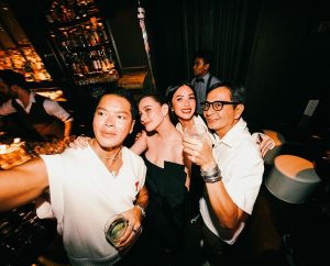 Bea Alonzo Instagram - At @draivee ‘s bday party last night. Fun times! ❤️🥂

📸
@magicliwanag