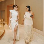 Bea Alonzo Instagram - Feeling fabulous in this @toni_maticevski dress and @elsaperetti.official bone cuffs for @tiffanyandco 🖤 @voguephilippines #VoguePHGala2023 photos @niceprintphoto