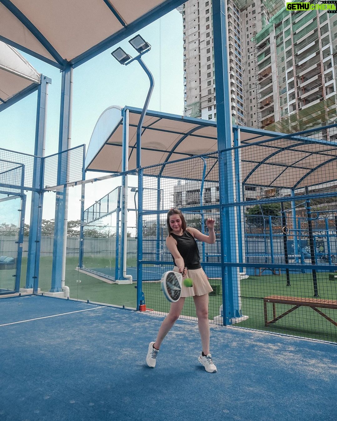 Bea Alonzo Instagram - Picked up a new hobby. 🎾 #PadelTennis
