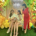 Bea Alonzo Instagram - Chismisan muna bago magpa-picture! 🤣 Thanks Ackie, and @beatriz_saw for inviting us to my inaanak’s first bday celebration. Ang saya ng Sunday ko! Happy bday Addie! ❤️ @beatriz_saw @dimplesromana