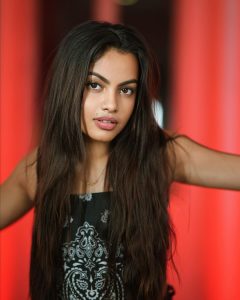 Beauty Khan Instagram -