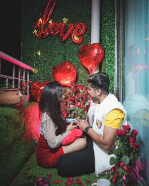 Beauty Khan Instagram - Happy rose day 🌹
.
.
#beautians #arbeu