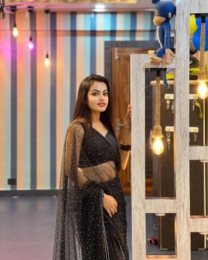 Beauty Khan Instagram - 🖤❤️
.
.
#beautians #beautykhan