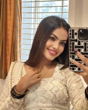 Beauty Khan Instagram - ❤️
.
.
#beautians