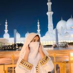 Beauty Khan Instagram - Kesi lag rahi hu batao ❤️ . . #beautians White Mosque, Abu Dabi