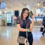 Beauty Khan Instagram - First time international trip ❤️ comment main batao kaha ja rahai hai ?😋 . . #beautiana #beautykhan @arbaz_mallick_official Chatrapati Shivaji International Airport