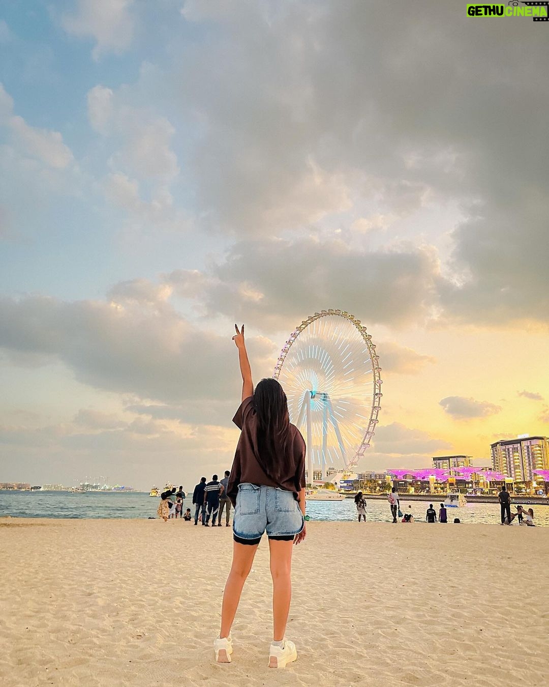 Beauty Khan Instagram - ❤️ . . #beautians #arbeu Dubai, United Arab Emirates