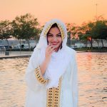 Beauty Khan Instagram - Kesi lag rahi hu batao ❤️ . . #beautians White Mosque, Abu Dabi