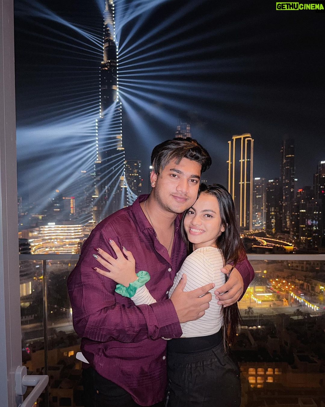 Beauty Khan Instagram - Ji karta dila du tujhe burj khalifa ❤️ . . #arbeu #arbazmallick #beautians Dubai, United Arab Emirates