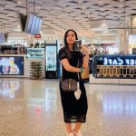 Beauty Khan Instagram - First time international trip ❤️ comment main batao kaha ja rahai hai ?😋 . . #beautiana #beautykhan @arbaz_mallick_official Chatrapati Shivaji International Airport